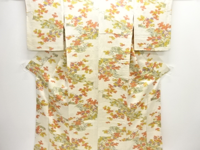 金通し屋敷に草花模様小紋着物